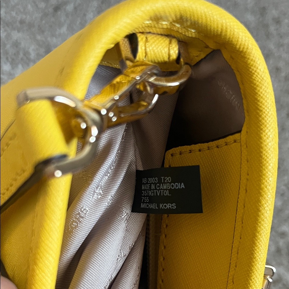 Michael Kors Citrus π Jet Set Travel Tote Leather with Removable Strap - Picture 7 of 16